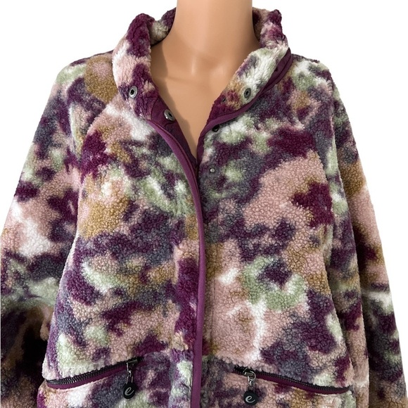Calme by Johnny Was Milti Color Camouflage Printed Fleece Jacket- Size Large - Picture 7 of 14